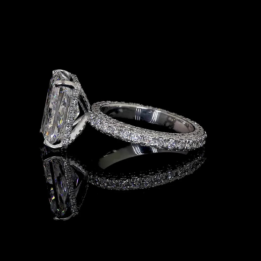 Grande Aura Diamond Ring in 14K Gold with Pave Band