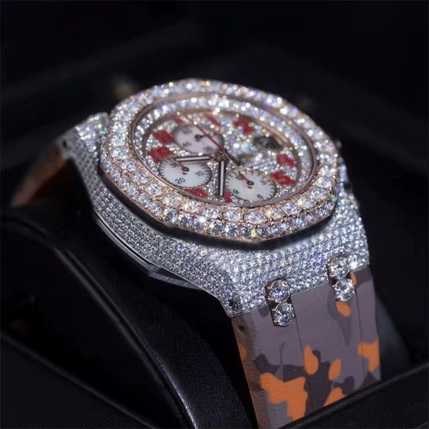 Moissanite Glass Dial Rubber Band Men's Watch - The Gold Collective